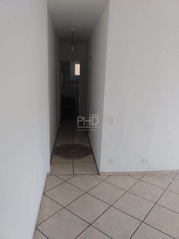 Apartamento para alugar com 2 quartos, 65m² - Foto 4