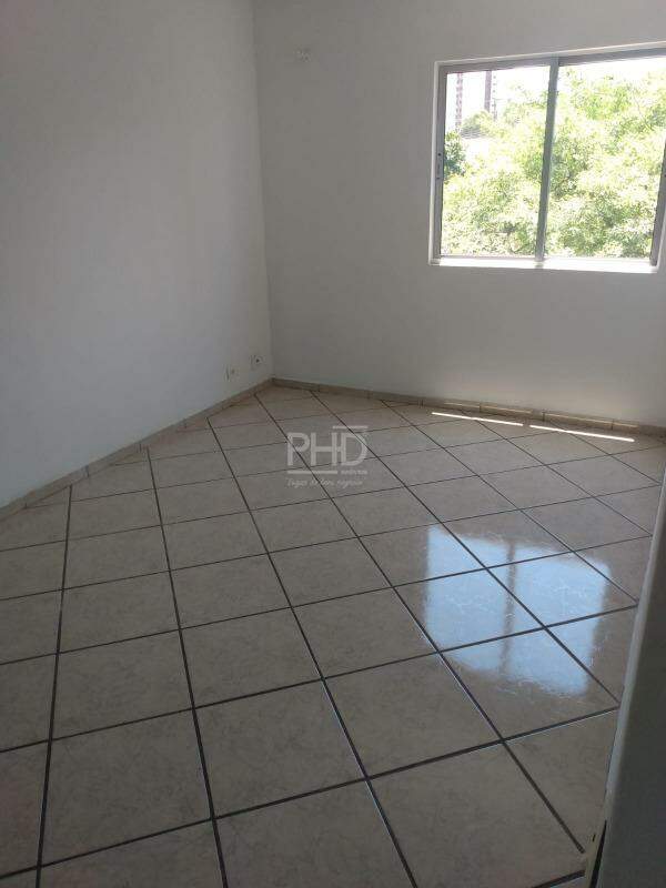 Apartamento para alugar com 2 quartos, 65m² - Foto 2