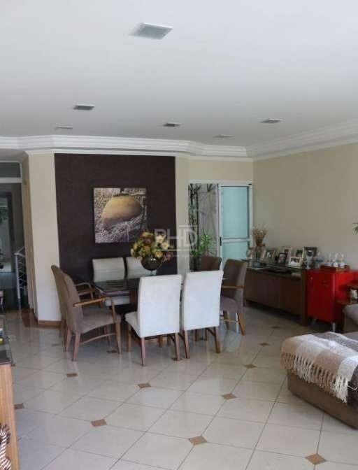 Sobrado à venda com 3 quartos, 255m² - Foto 2