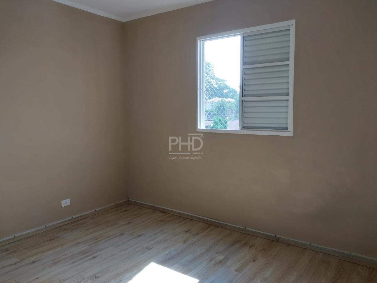 Apartamento para alugar com 2 quartos, 92m² - Foto 11