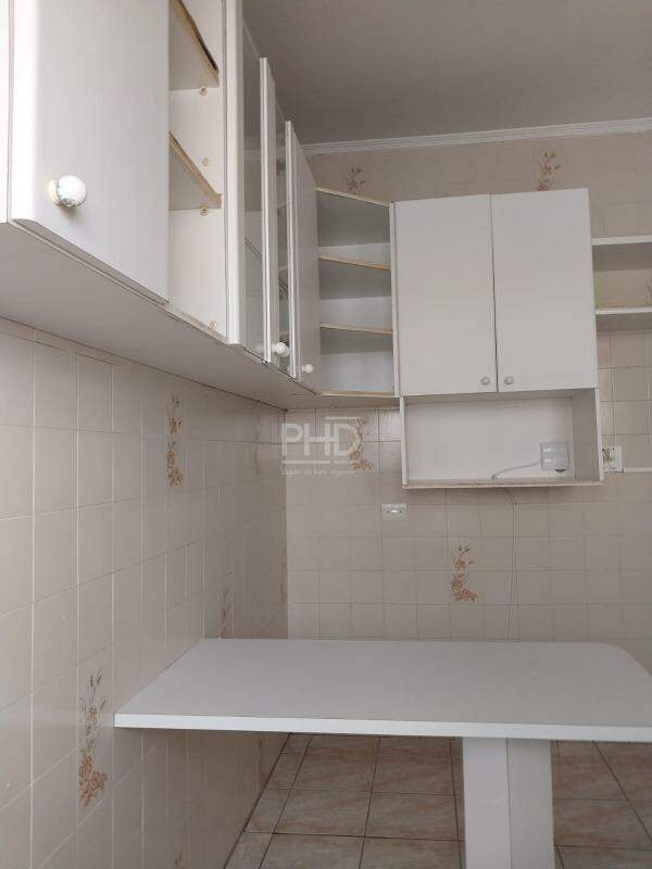 Apartamento para alugar com 2 quartos, 92m² - Foto 4