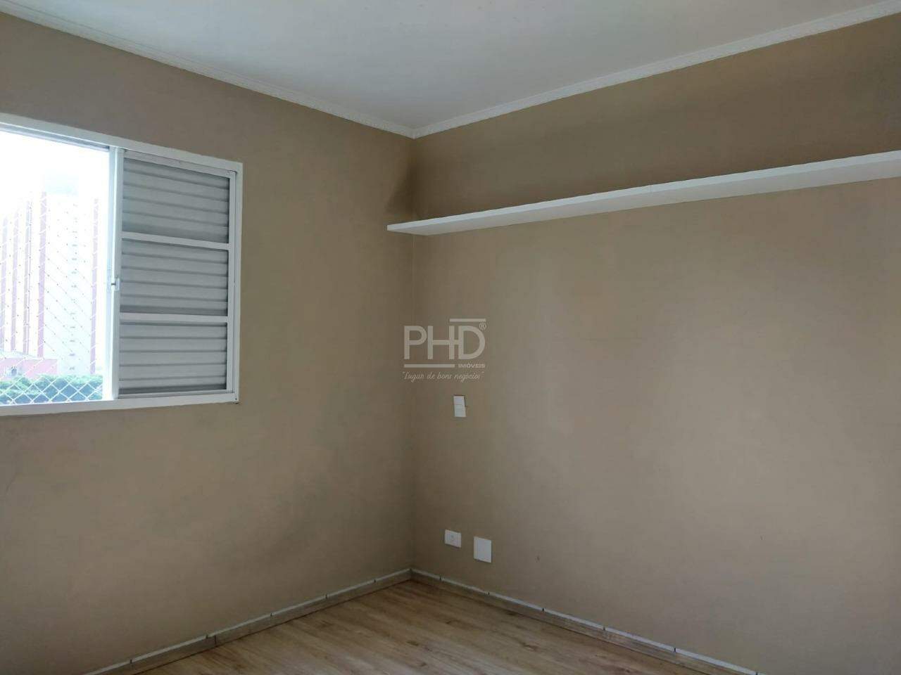 Apartamento para alugar com 2 quartos, 92m² - Foto 12