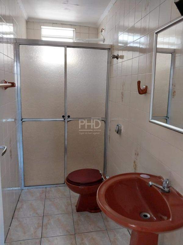 Apartamento para alugar com 2 quartos, 92m² - Foto 13