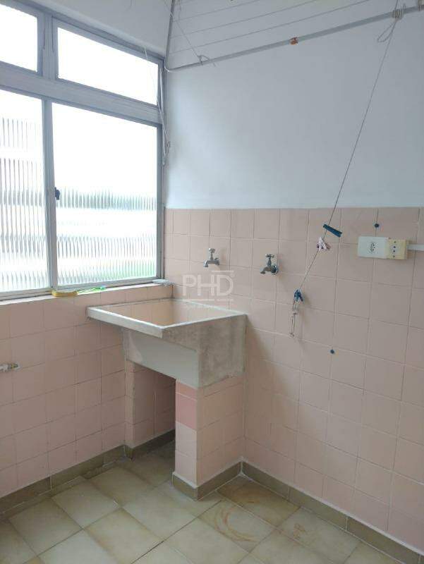 Apartamento para alugar com 1 quarto, 50m² - Foto 13