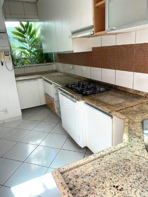 Sobrado à venda com 3 quartos, 240m² - Foto 7