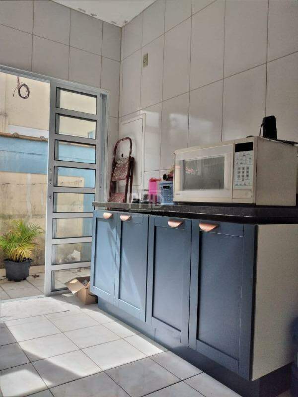 Casa de Condomínio à venda com 4 quartos, 110m² - Foto 12