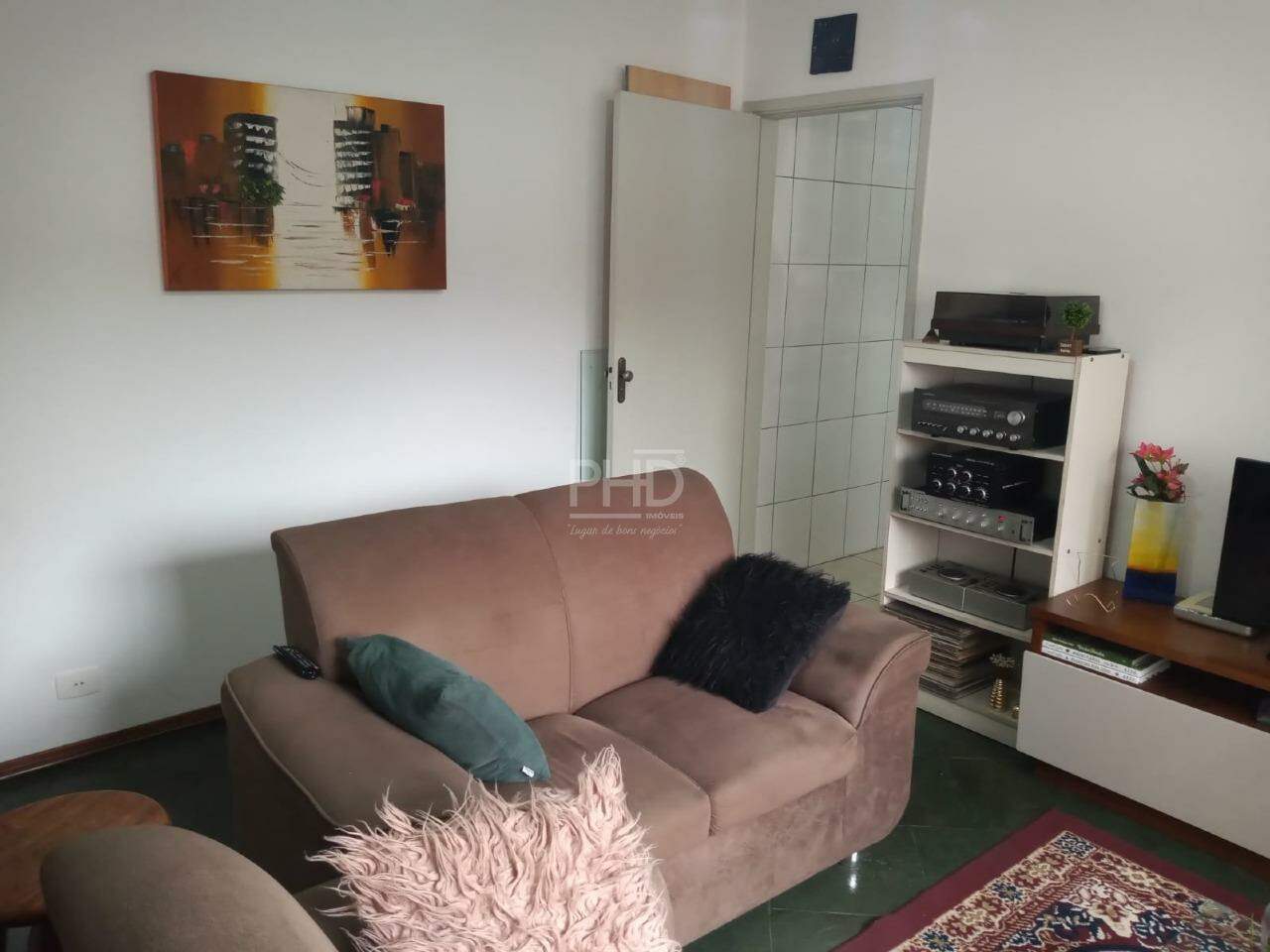 Apartamento à venda com 2 quartos, 69m² - Foto 4