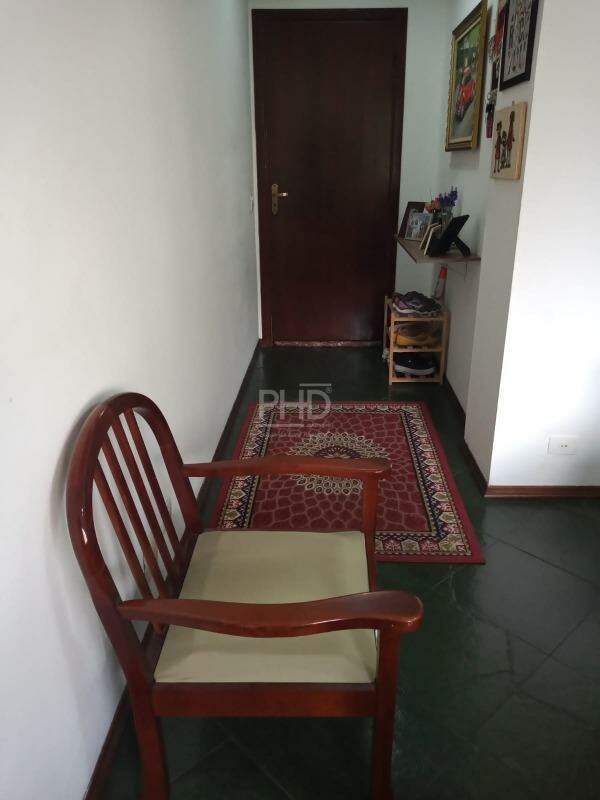 Apartamento à venda com 2 quartos, 69m² - Foto 2