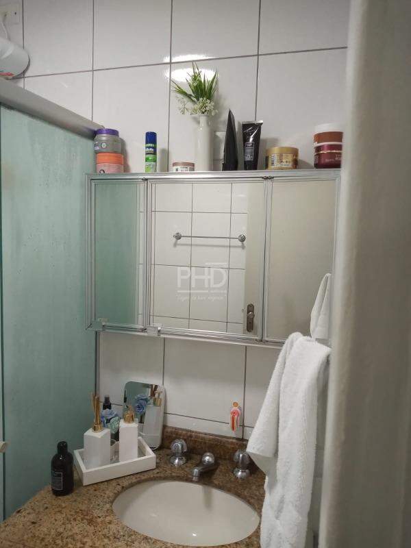 Apartamento à venda com 2 quartos, 69m² - Foto 29