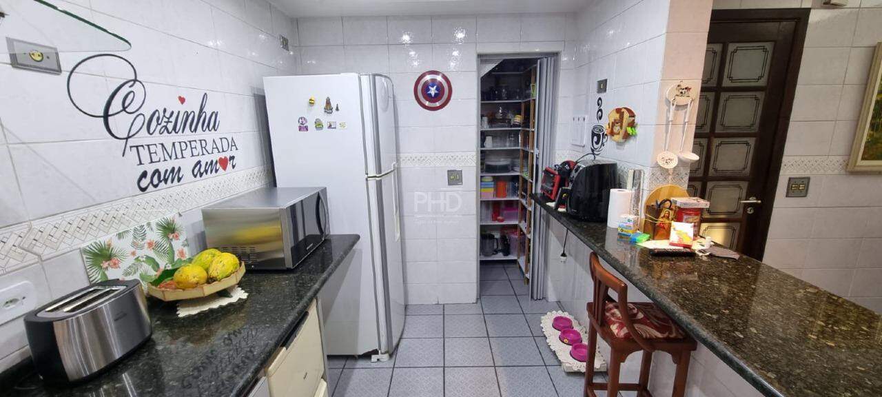 Sobrado à venda com 3 quartos, 202m² - Foto 8