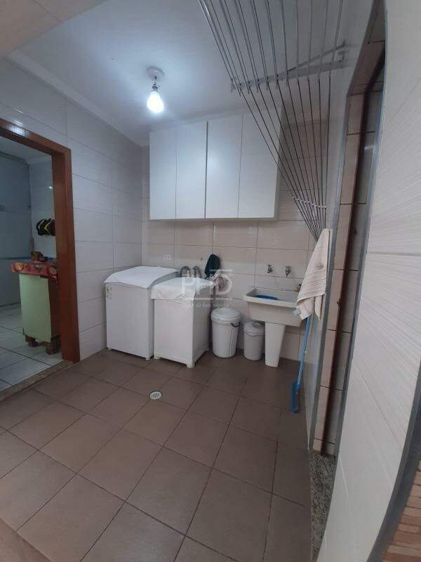 Sobrado à venda com 3 quartos, 282m² - Foto 21