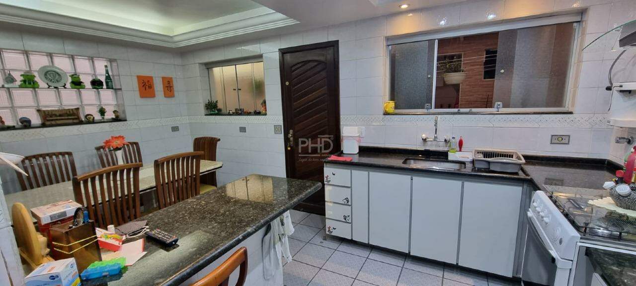 Sobrado à venda com 3 quartos, 282m² - Foto 4