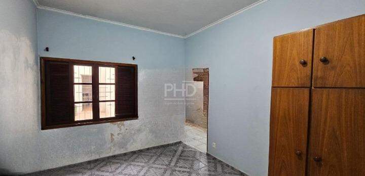 Casa à venda com 3 quartos, 236m² - Foto 14