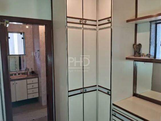 Sobrado à venda com 4 quartos, 380m² - Foto 9