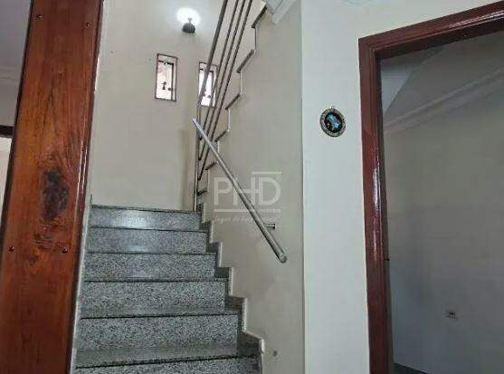 Sobrado à venda com 4 quartos, 380m² - Foto 17