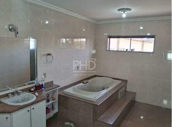 Sobrado à venda com 4 quartos, 380m² - Foto 12