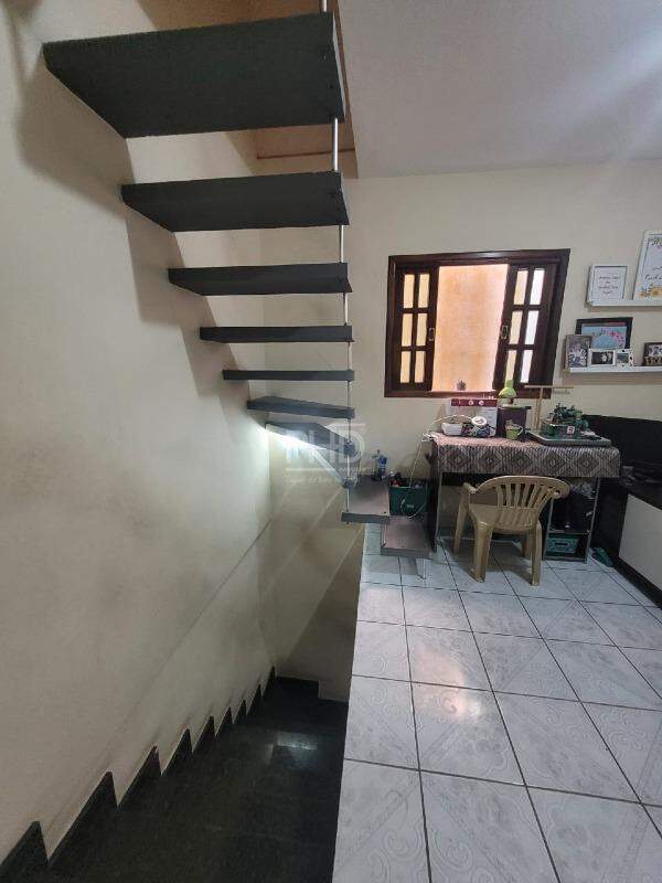 Sobrado para alugar com 2 quartos, 207m² - Foto 9