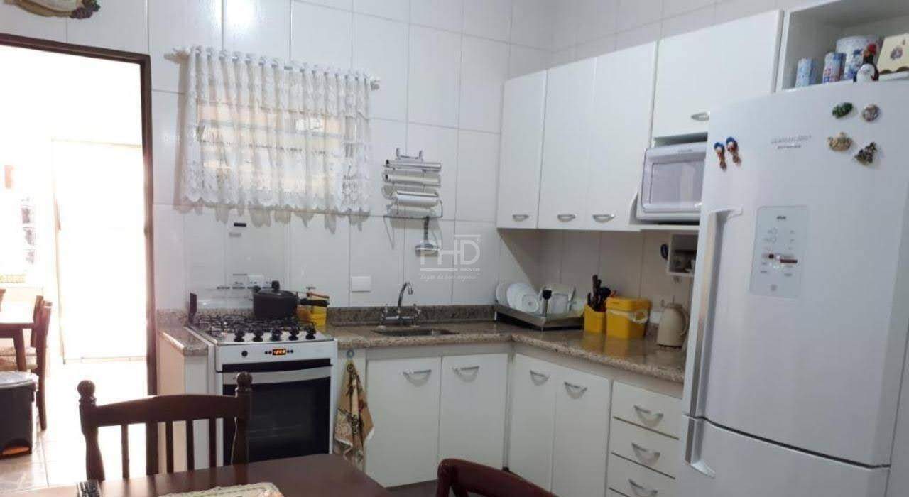 Sobrado à venda com 2 quartos, 102m² - Foto 4