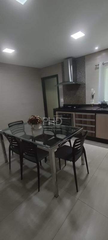 Sobrado à venda com 3 quartos, 226m² - Foto 10