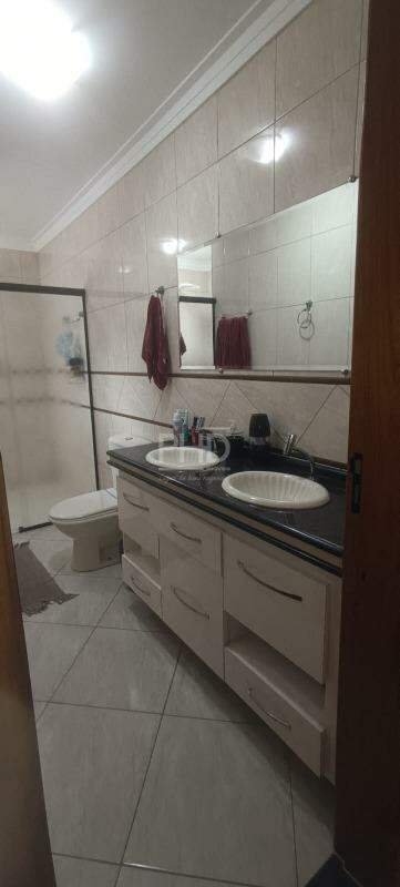 Sobrado à venda com 3 quartos, 226m² - Foto 29