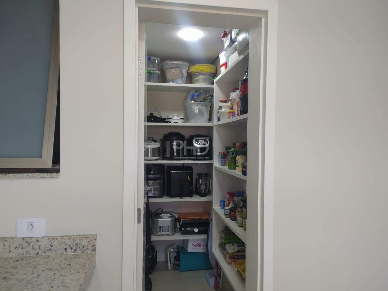 Apartamento à venda com 3 quartos, 165m² - Foto 15