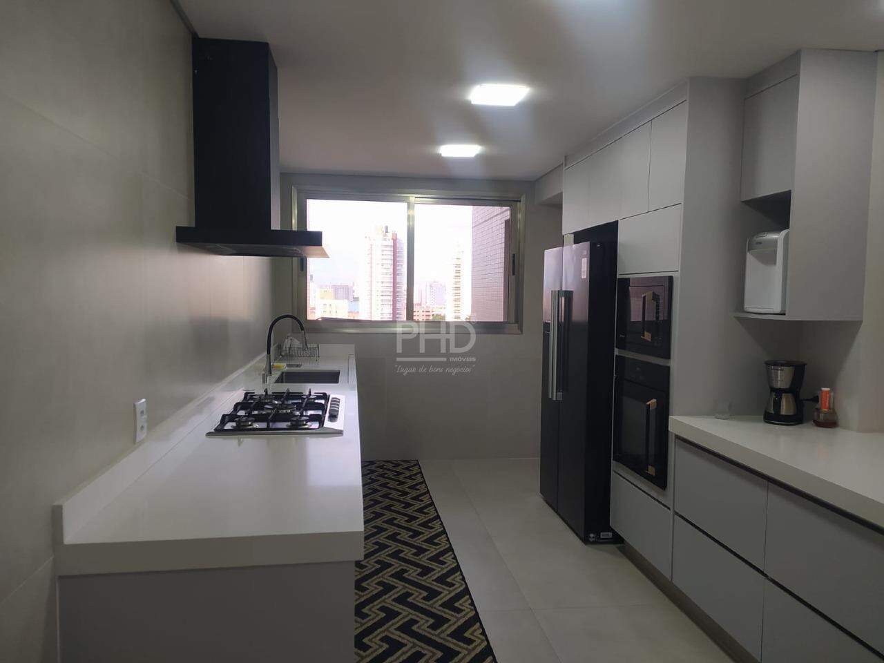 Apartamento à venda com 3 quartos, 165m² - Foto 7