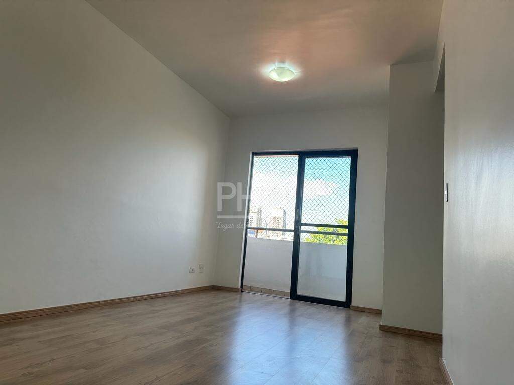 Apartamento à venda com 2 quartos, 57m² - Foto 3