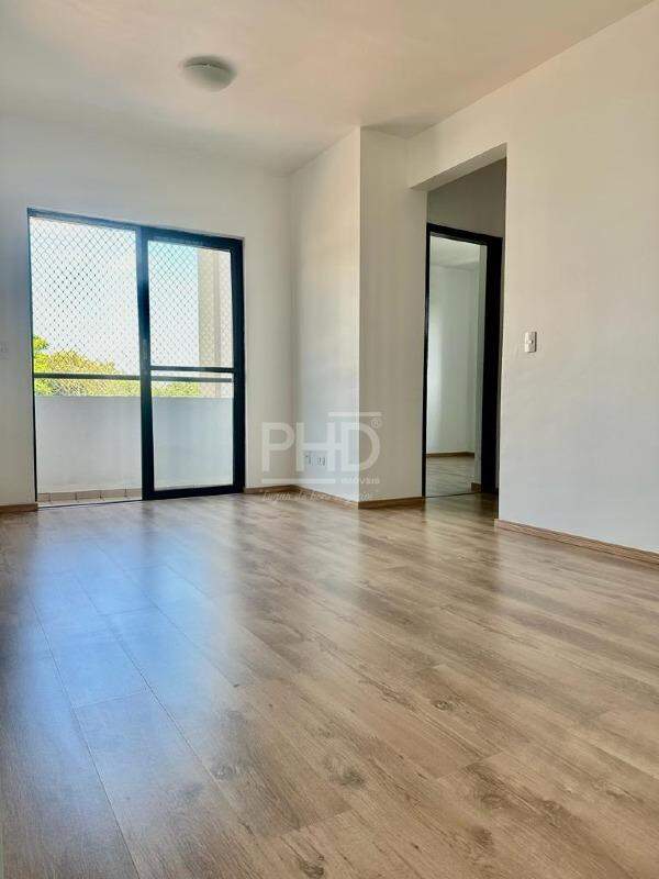 Apartamento à venda com 2 quartos, 57m² - Foto 6