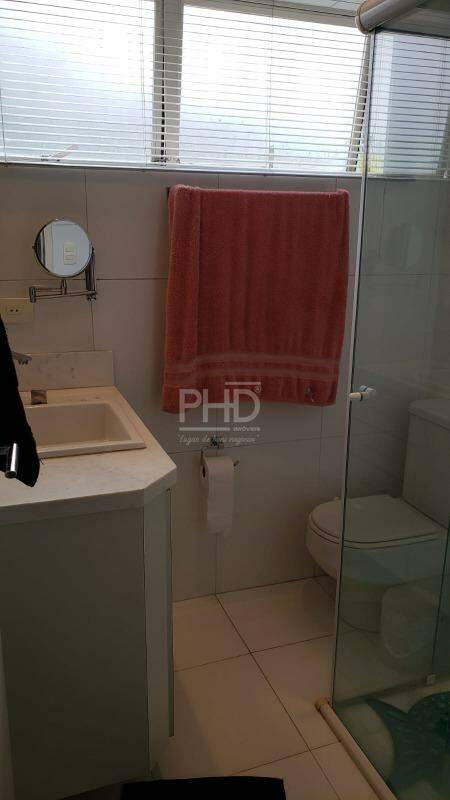 Apartamento à venda com 3 quartos, 123m² - Foto 19