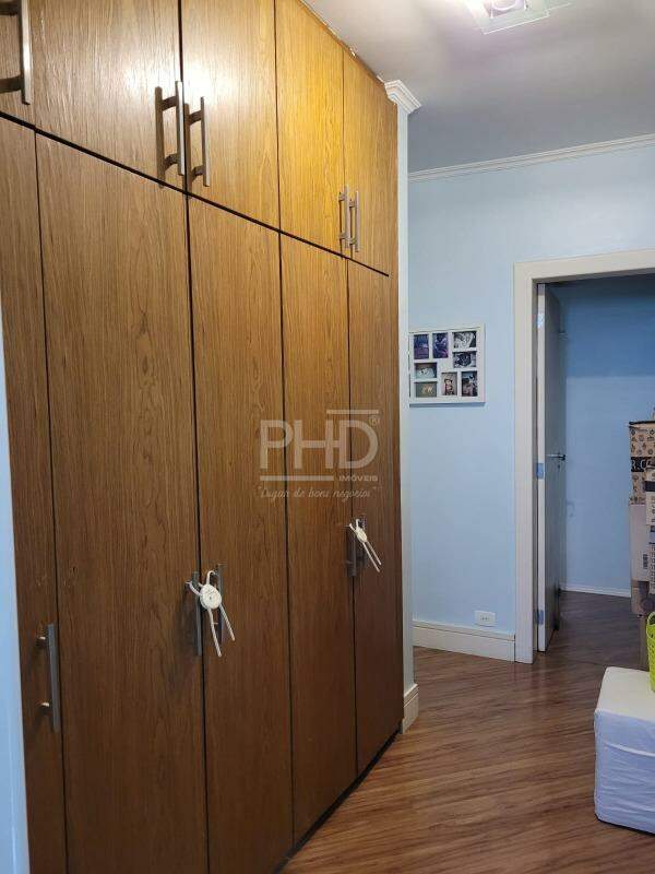 Apartamento à venda com 3 quartos, 123m² - Foto 8