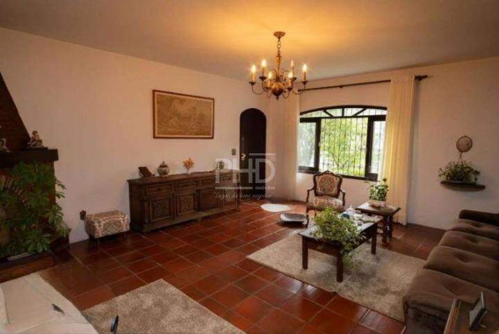 Casa à venda com 3 quartos, 197m² - Foto 4