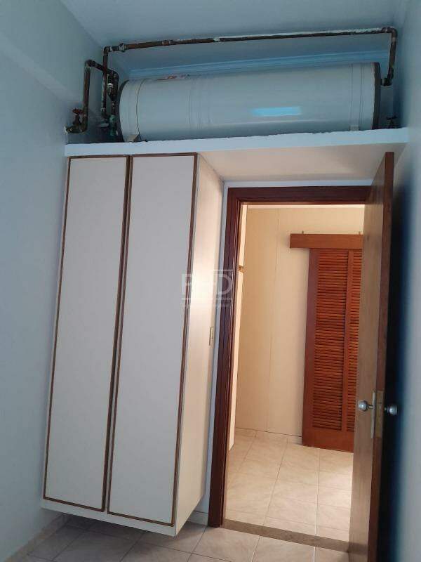 Apartamento à venda com 3 quartos, 200m² - Foto 13