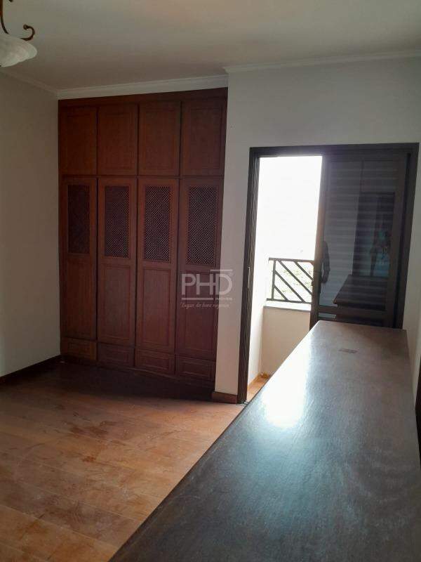 Apartamento à venda com 3 quartos, 200m² - Foto 15