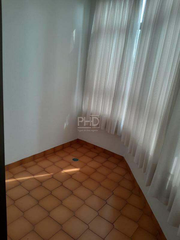 Apartamento à venda com 3 quartos, 200m² - Foto 20