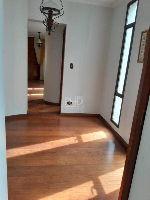 Apartamento à venda com 3 quartos, 200m² - Foto 19