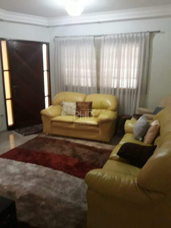 Sobrado à venda com 3 quartos, 200m² - Foto 1