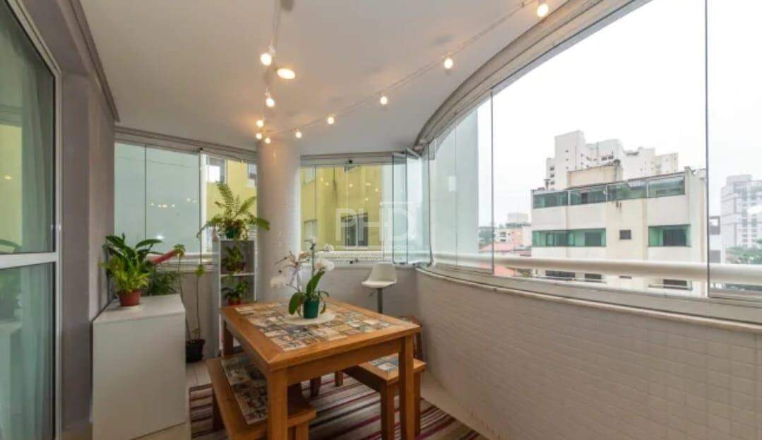 Apartamento à venda com 3 quartos, 145m² - Foto 36