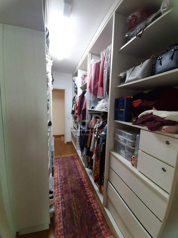 Apartamento à venda com 3 quartos, 145m² - Foto 20