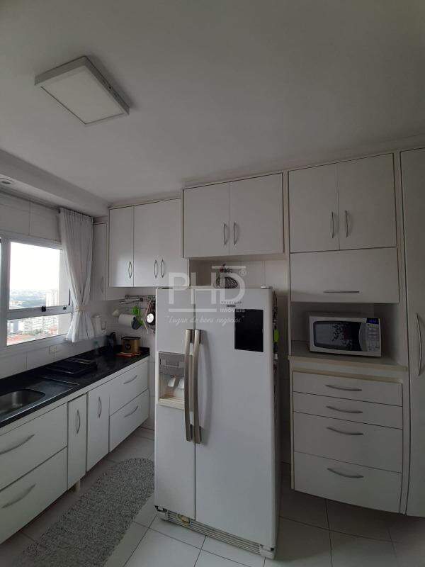 Apartamento à venda com 3 quartos, 145m² - Foto 11