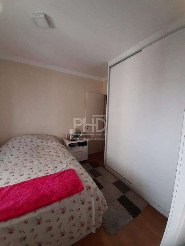 Apartamento à venda com 3 quartos, 145m² - Foto 25