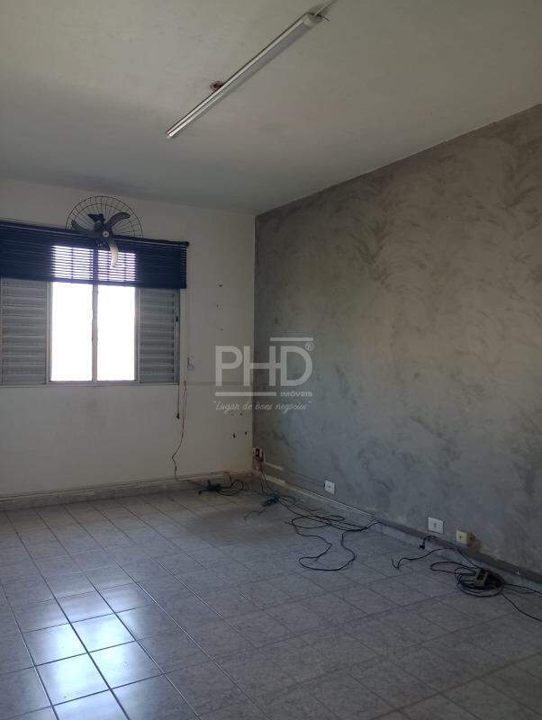 Sobrado para alugar com 3 quartos, 259m² - Foto 6