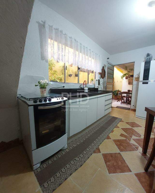 Sobrado à venda com 3 quartos, 269m² - Foto 9