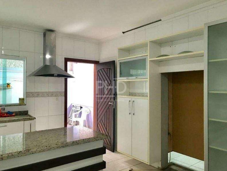 Sobrado à venda com 6 quartos, 320m² - Foto 8