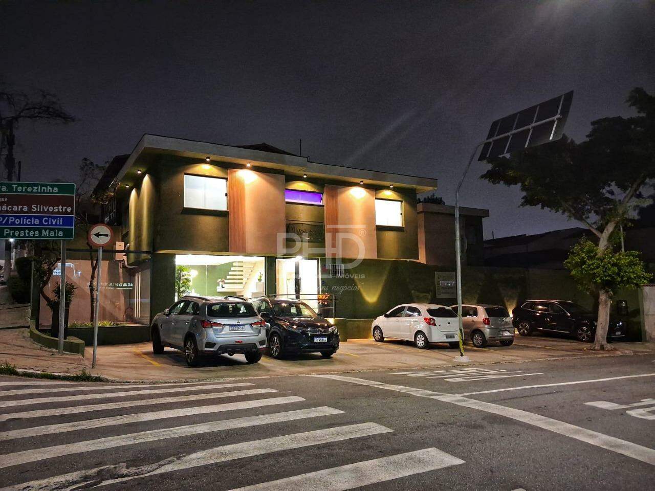 Sobrado, 5 quartos, 200 m² - Foto 1