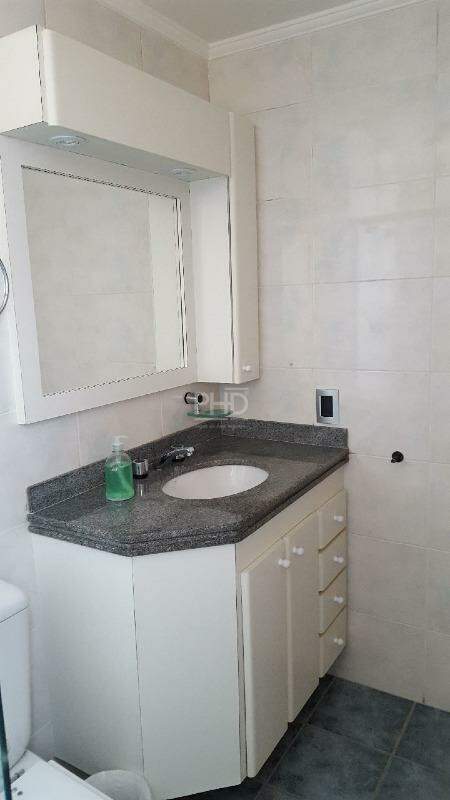 Apartamento para alugar com 3 quartos, 100m² - Foto 32