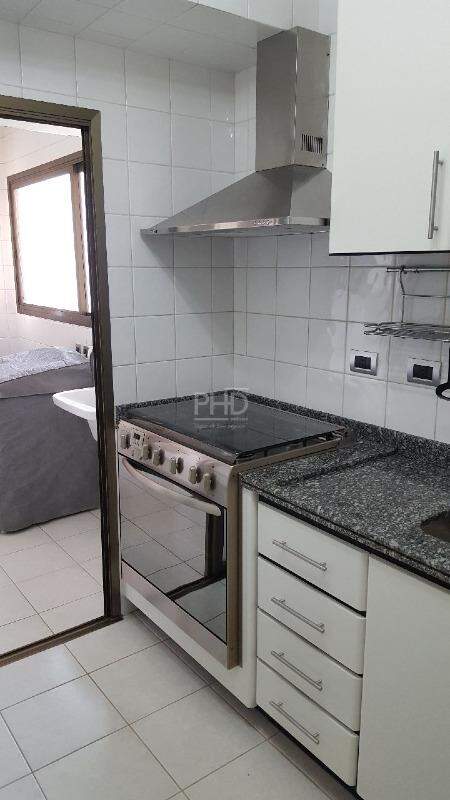 Apartamento para alugar com 3 quartos, 100m² - Foto 11