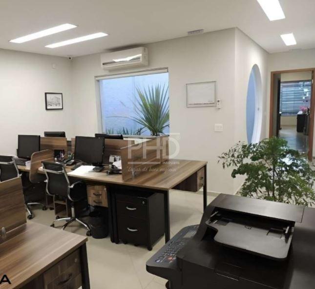 Casa, 1 quarto, 200 m² - Foto 2