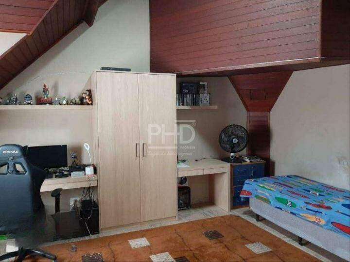 Sobrado à venda com 3 quartos, 254m² - Foto 11