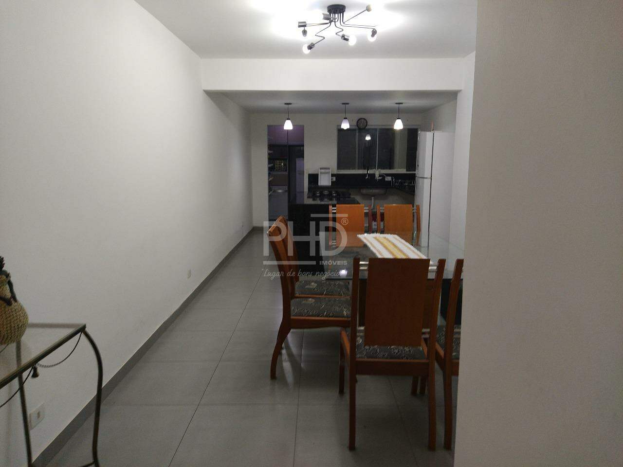 Sobrado à venda com 4 quartos, 289m² - Foto 1