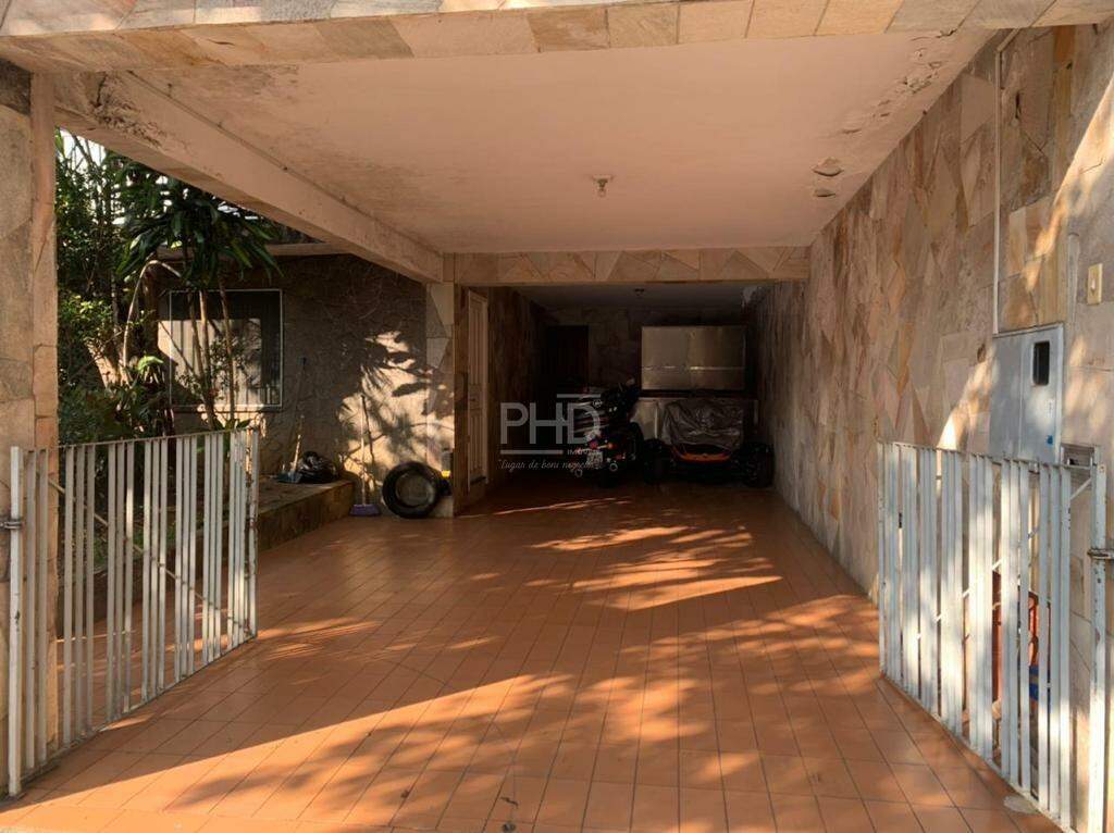 Casa à venda com 3 quartos, 261m² - Foto 24